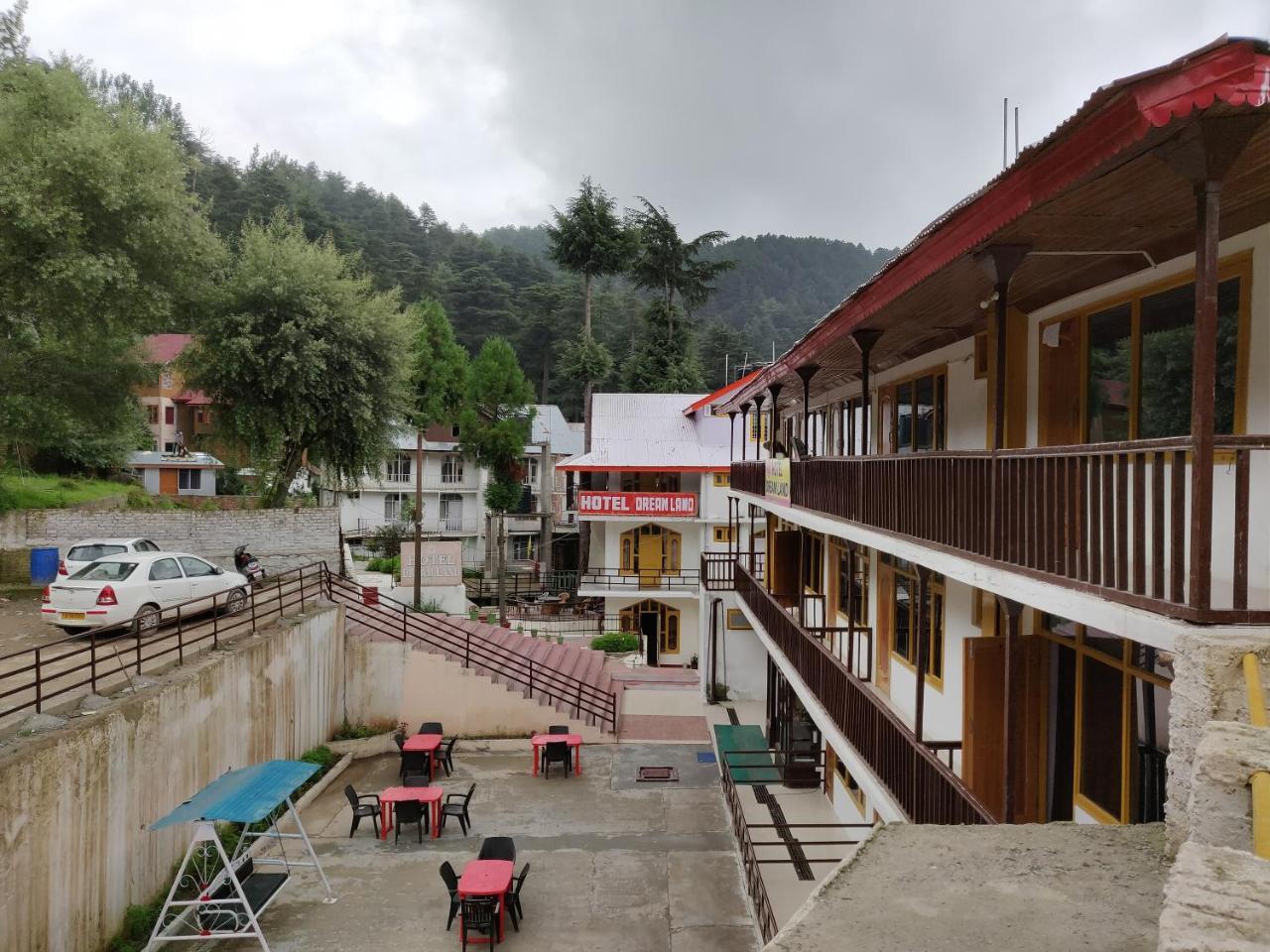 Hotel Rl Dreamland Kud Exterior foto