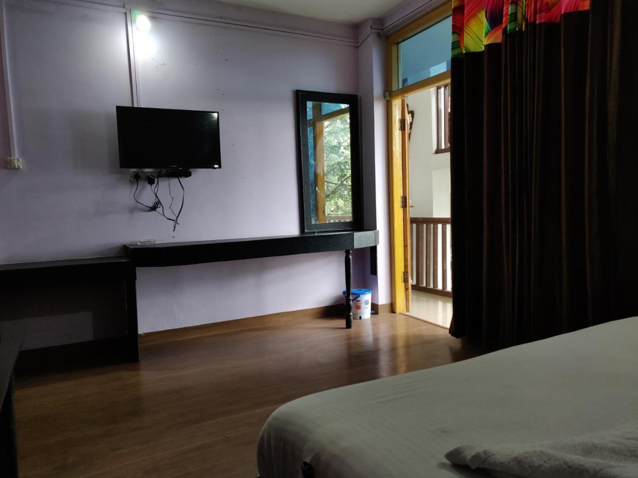Hotel Rl Dreamland Kud Exterior foto